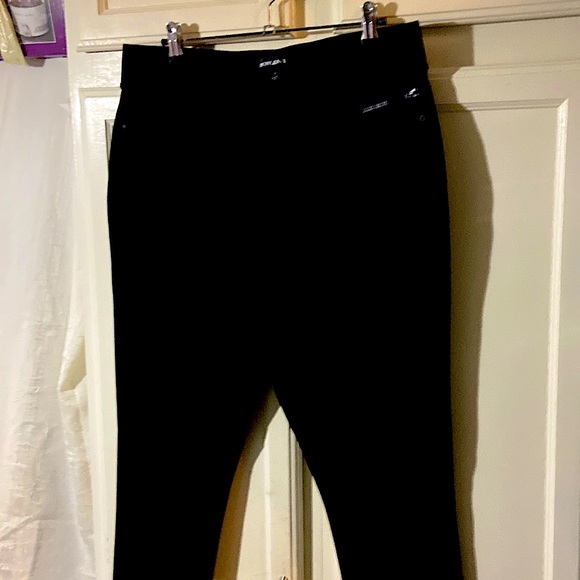 DKNY slacks - Picture 1 of 4